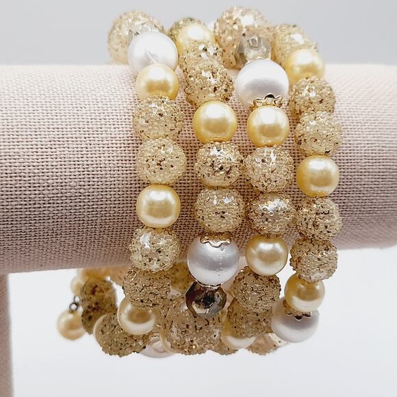 Vintage 1950s Beaded Bracelet – Gold & Pearl Memory Wire Wrap - Picture 1 of 9